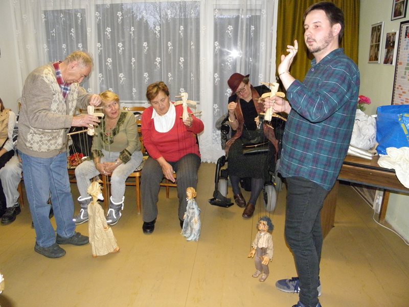 Přijedou k nám loutky ...